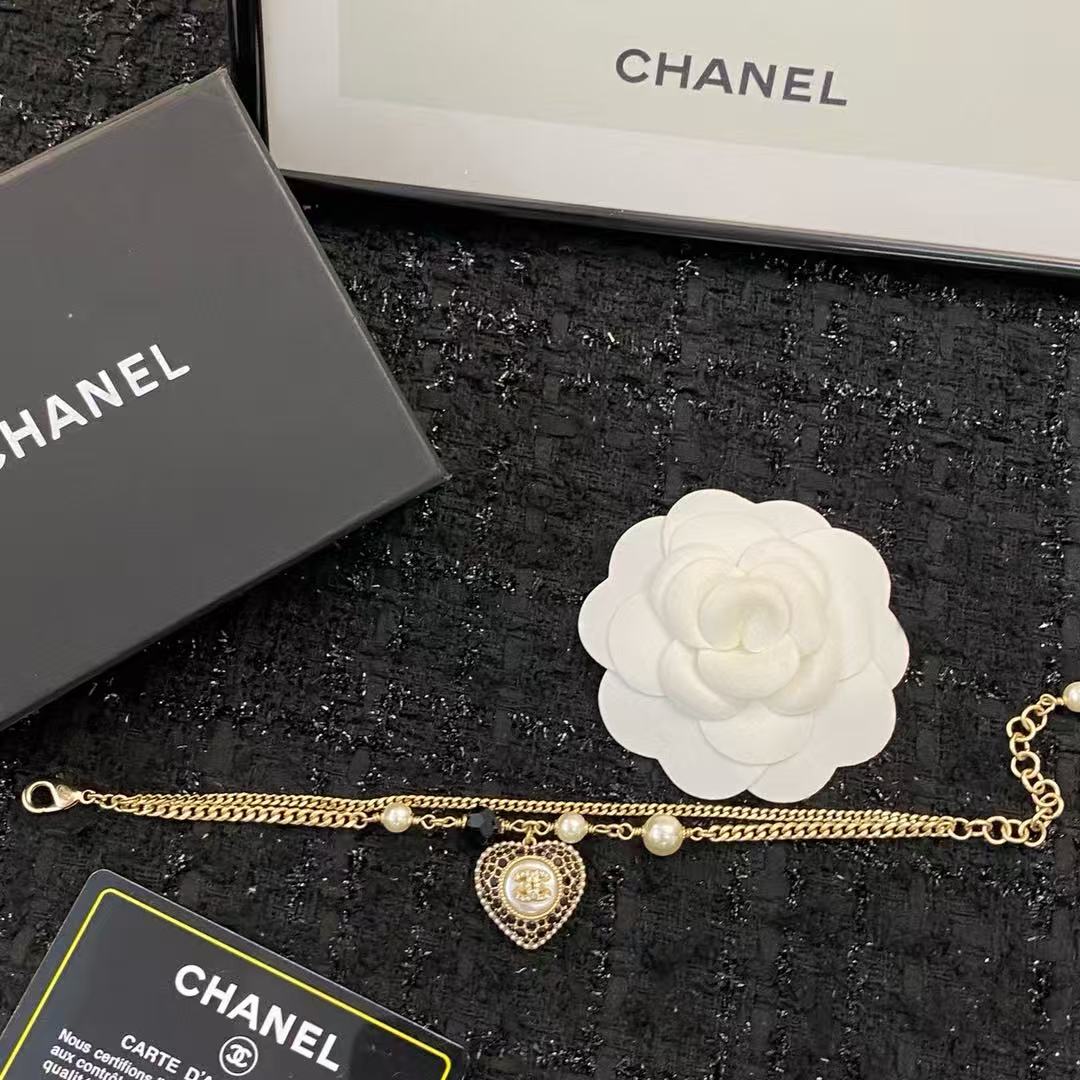 18K CC  -Style Elegant Pendant Bracelet for Women, CHANE