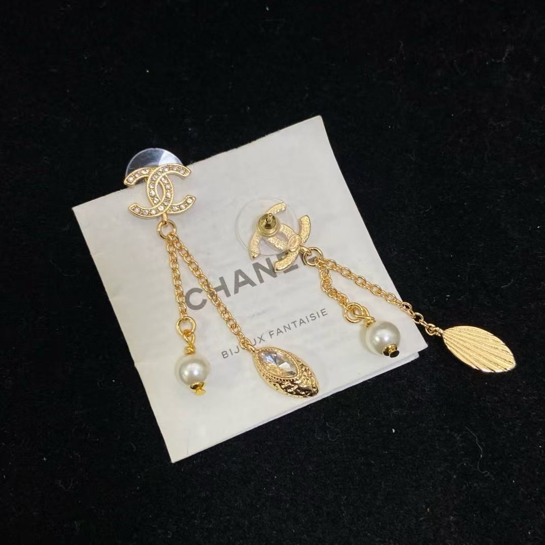 18K CC Black & White Diamond Gold Earrings, CHANE