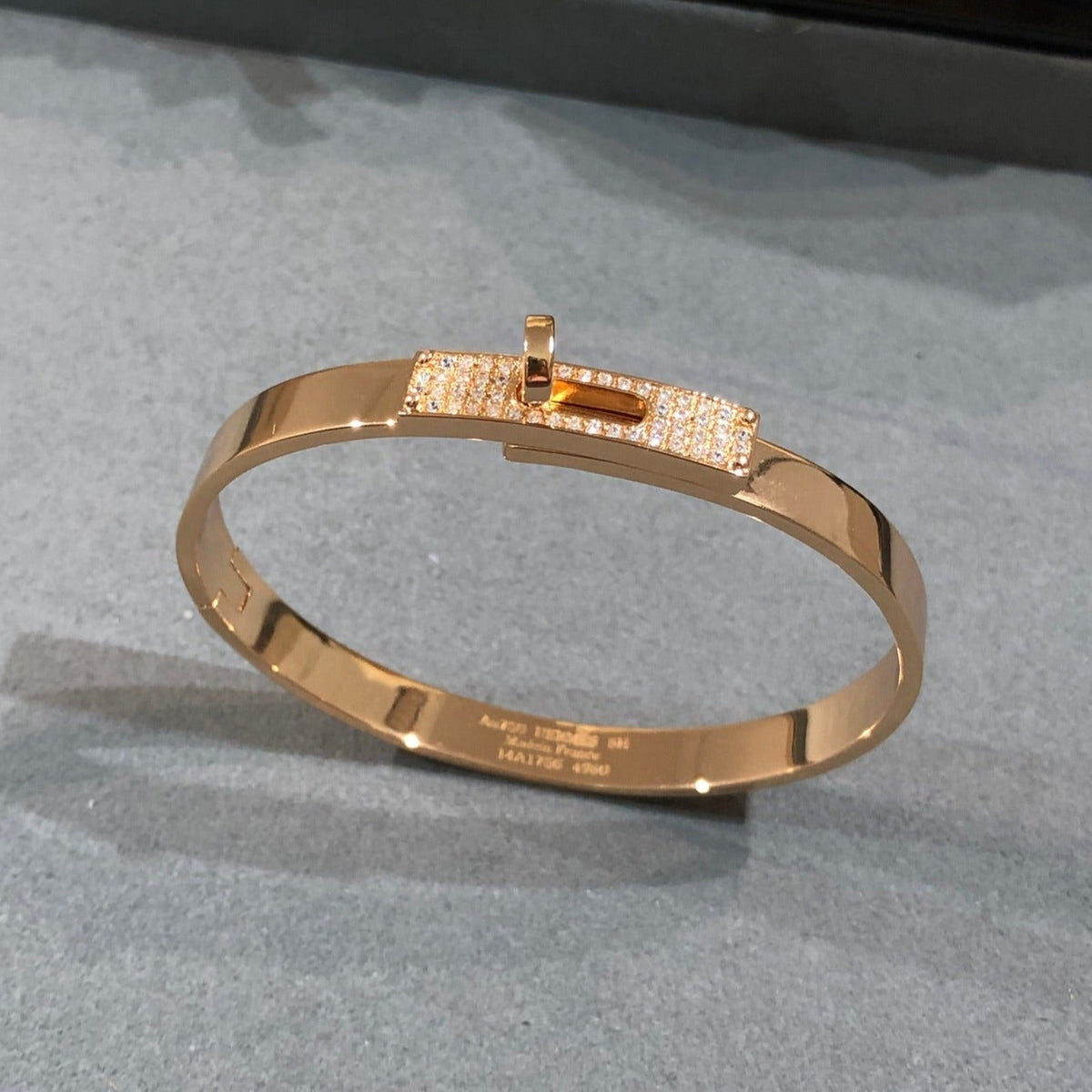 CCjewelry KELLY BRACELET DIAMOND HERME