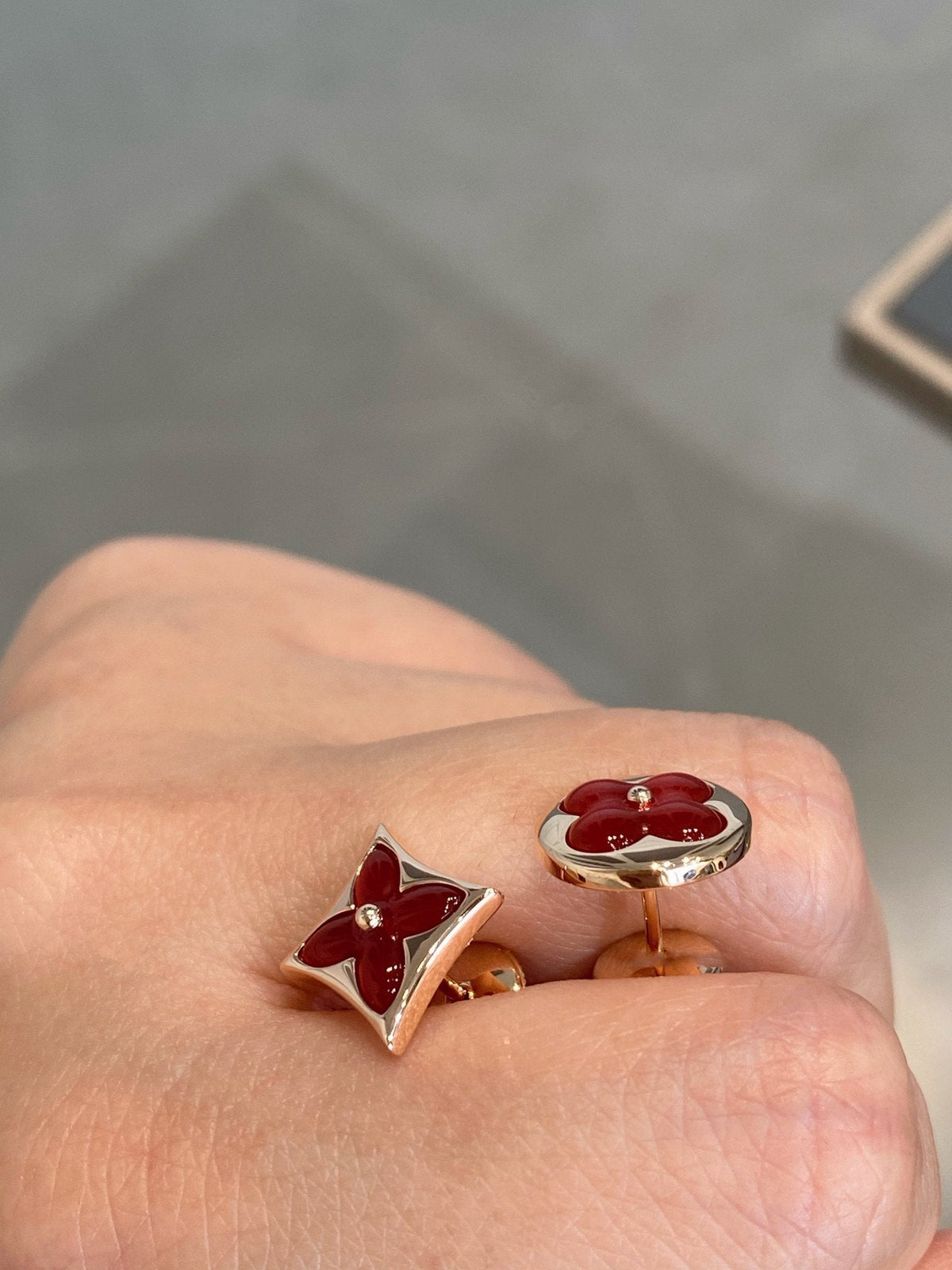 CCjewelry STAR AND SUN PINK GOLD CARNELIAN STUD EARRINGS L.V