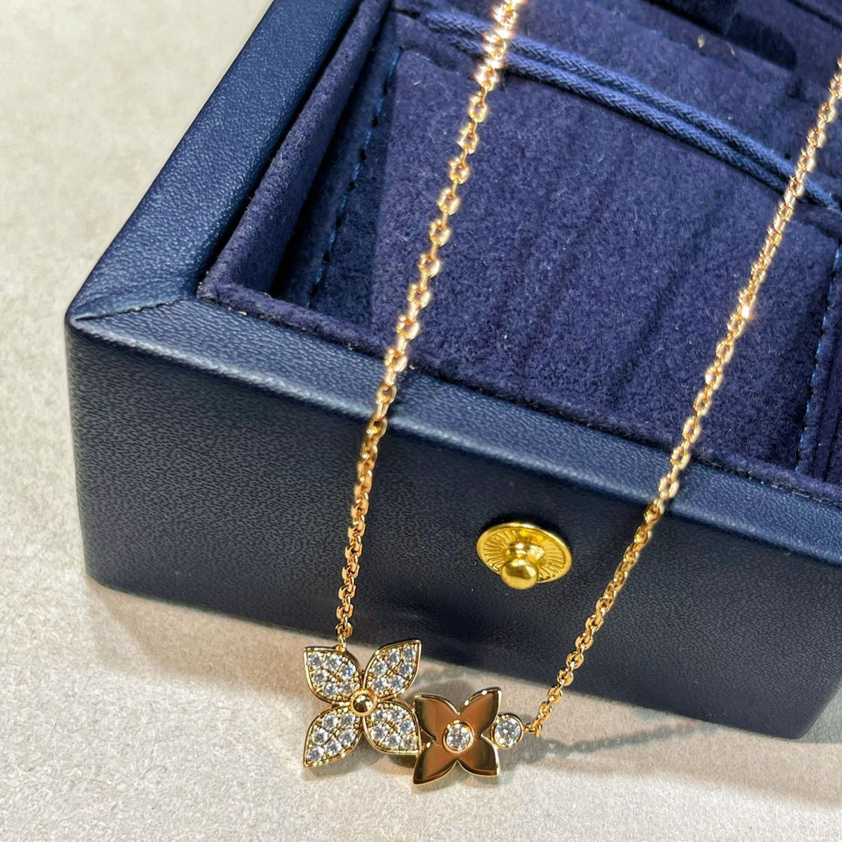 CCjewelry STAR BLOSSOM NECKLACE PINK GOLD DIAMONDS L.V