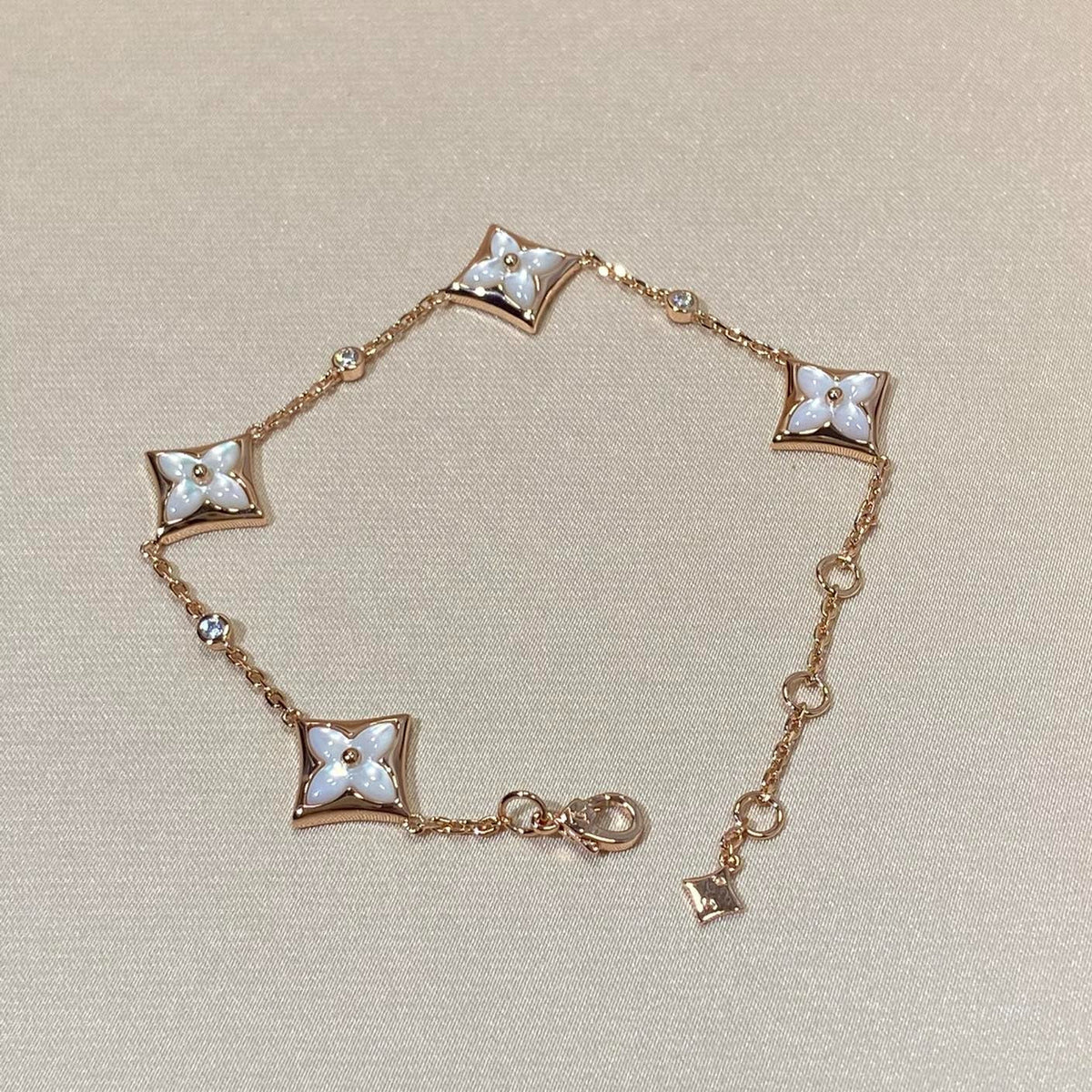 CCjewelry STAR 4 MOTIF MOP DIAMOND PINK GOLD BRACELET L.V