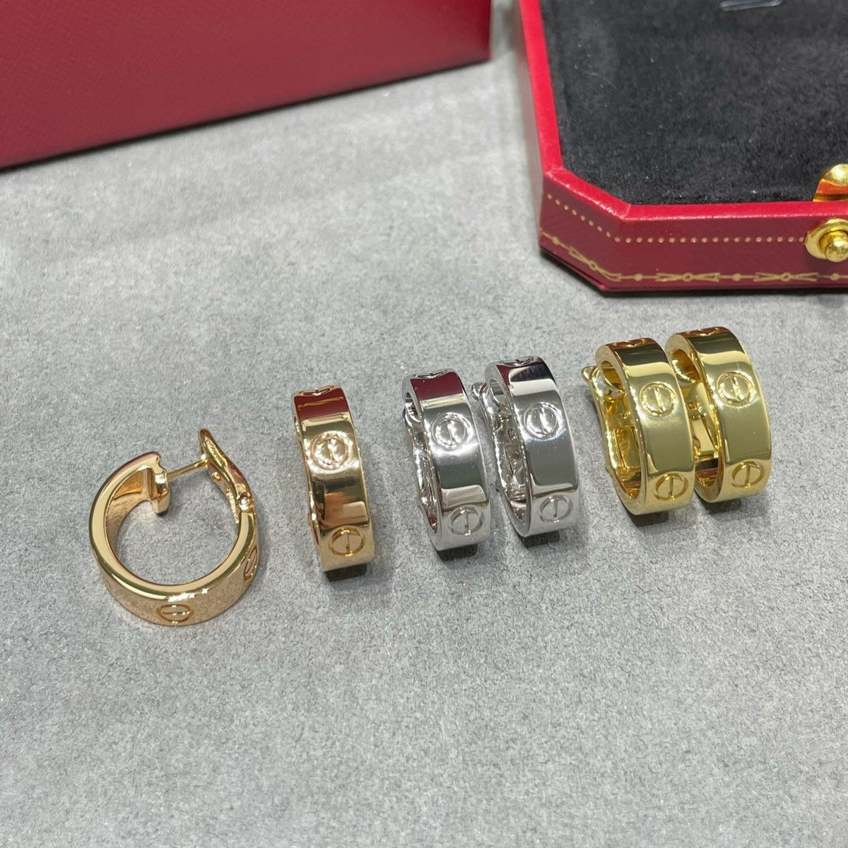 CCjewelry LOVE 5.5MM EARRINGS