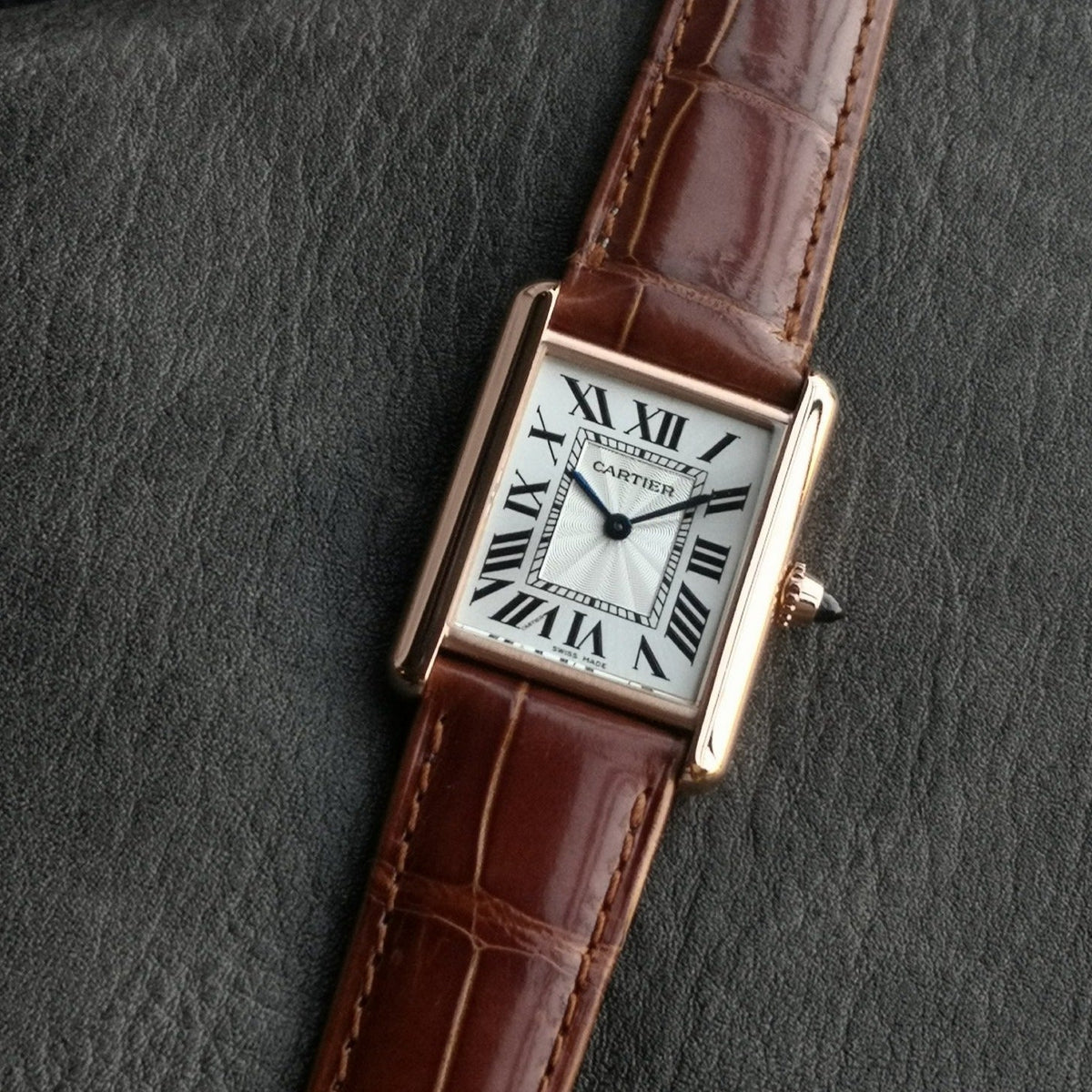 TANK MUST PINK GOLD BURGUNDY LEATHERCARTI WATCH