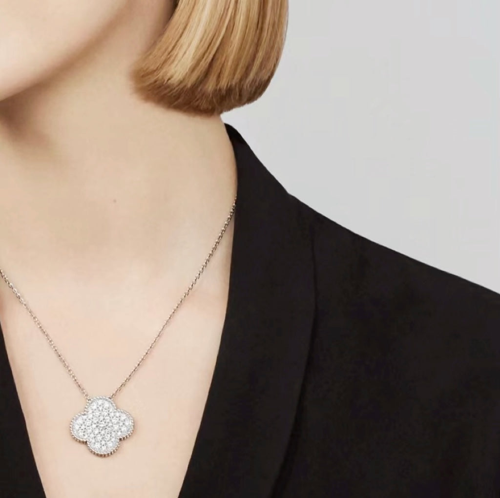 CCjewelry CLOVER 25MM LARGE PENDANT DIAMOND PAVED SILVER NECKLACE
