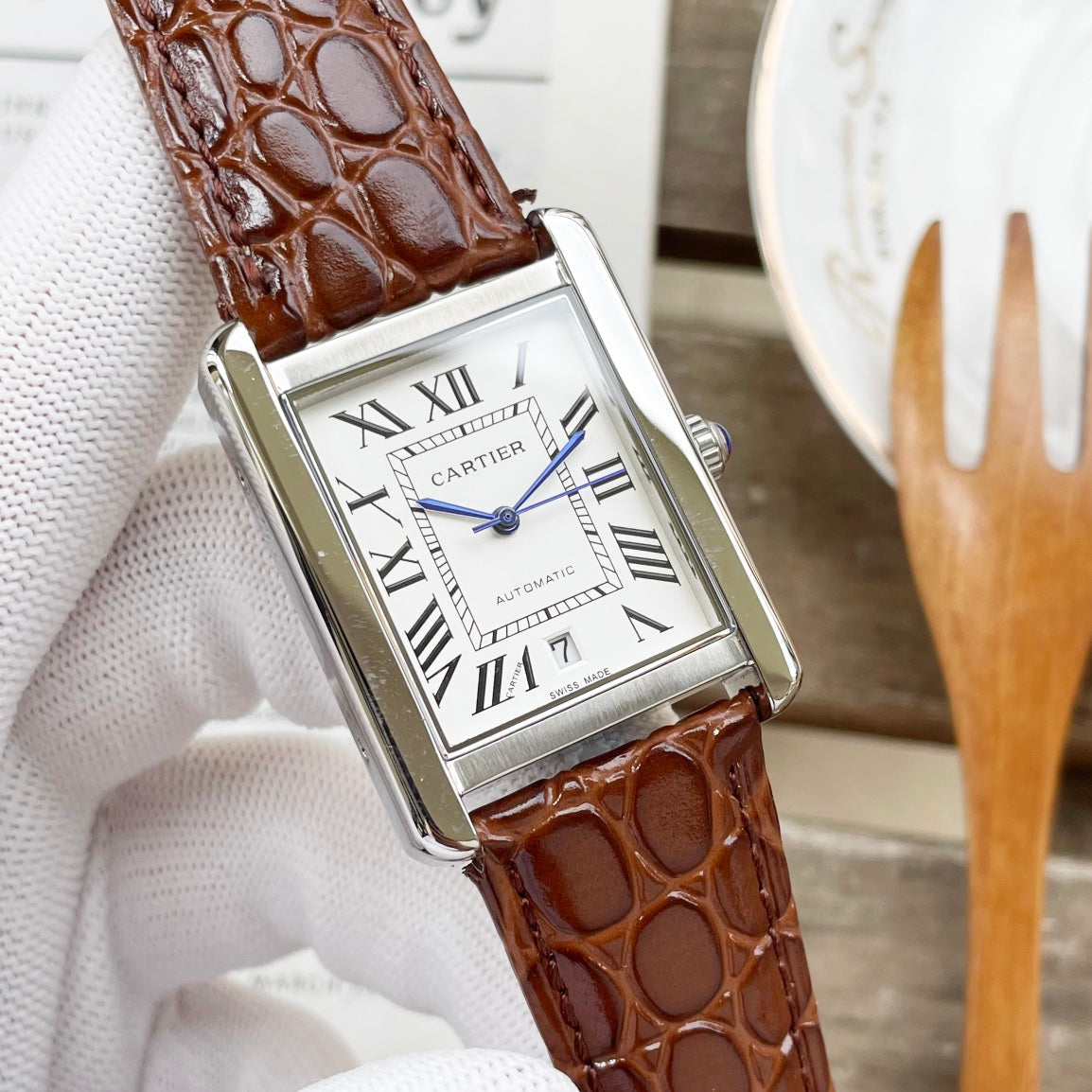 TANK MUST 31 LARGE SIZE STEEL CASE LEATHERCARTI WATCH