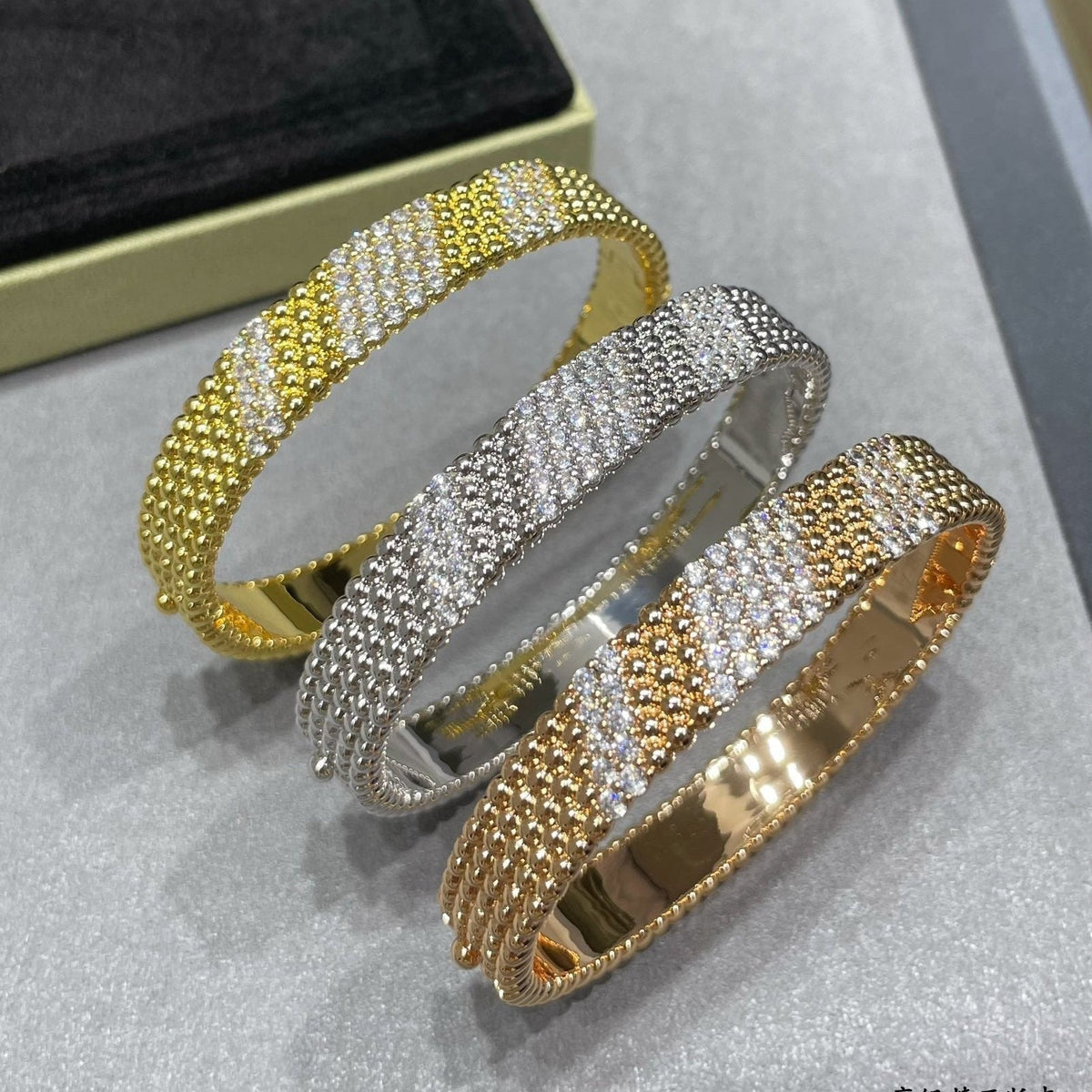 [CCjewelry ]  PERLEE DIAMOND BRACELET ,5-ROW DIAMOND-SET DESIGN