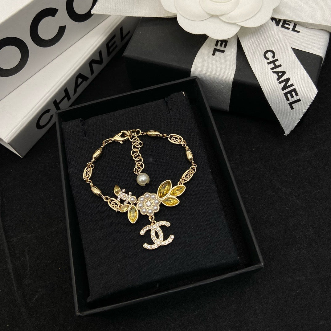 18K CC  -Style Elegant Pendant Bracelet for Women, CHANE