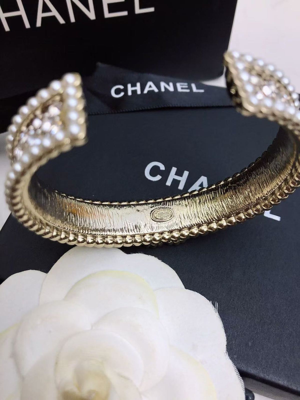 18K CC  -Style Elegant Pendant Bracelet for Women, CHANE
