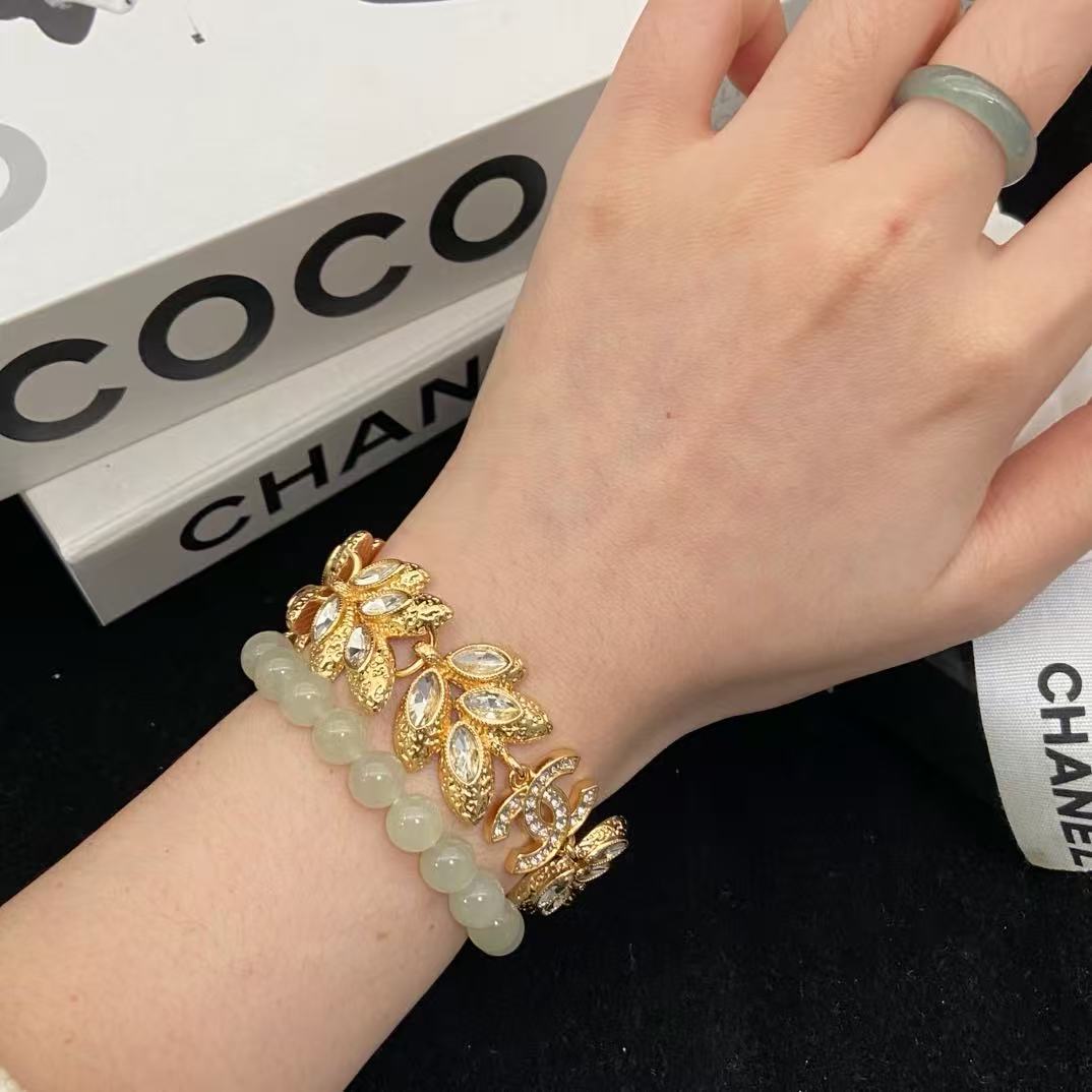 18K CC  -Style Elegant Pendant Bracelet for Women, CHANE