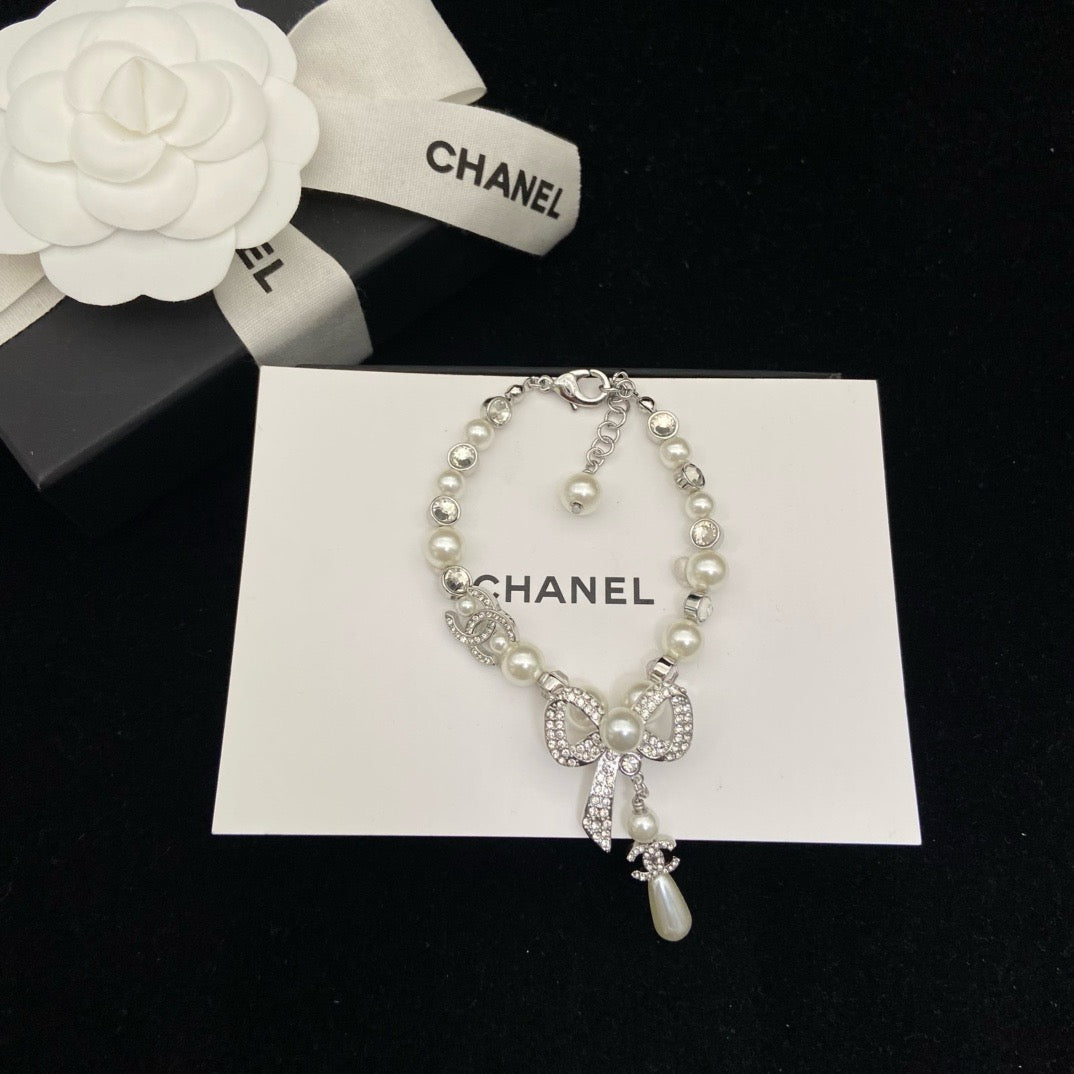18K CC  -Style Elegant Pendant Bracelet for Women, CHANE