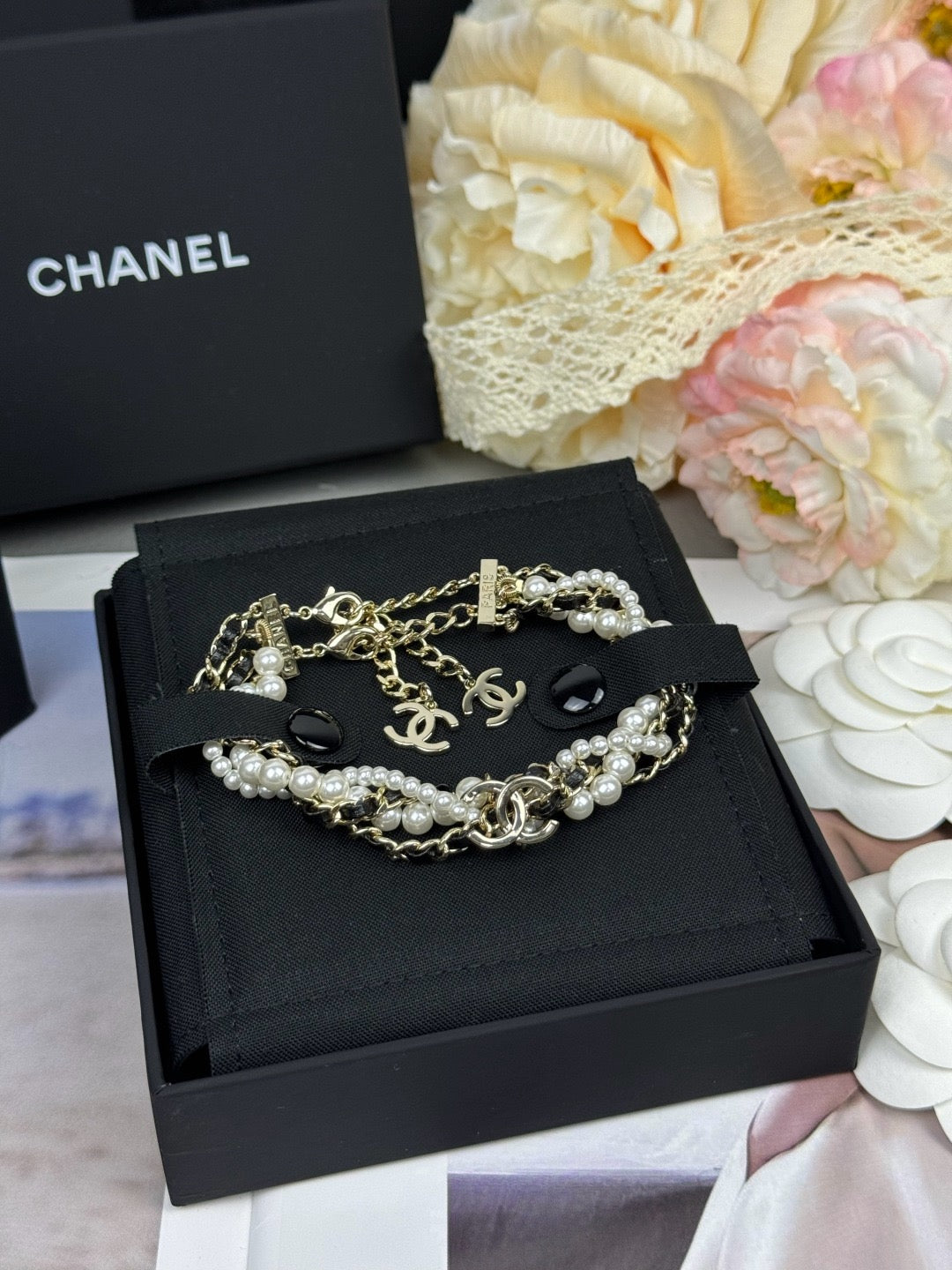 18K CC  -Style Elegant Pendant Bracelet for Women, CHANE
