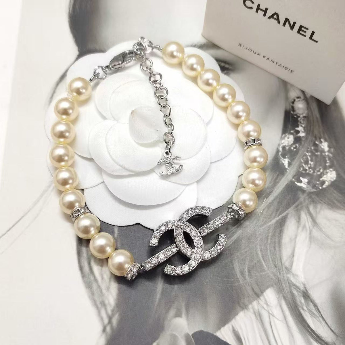 18K CC  -Style Elegant Pendant Bracelet for Women, CHANE