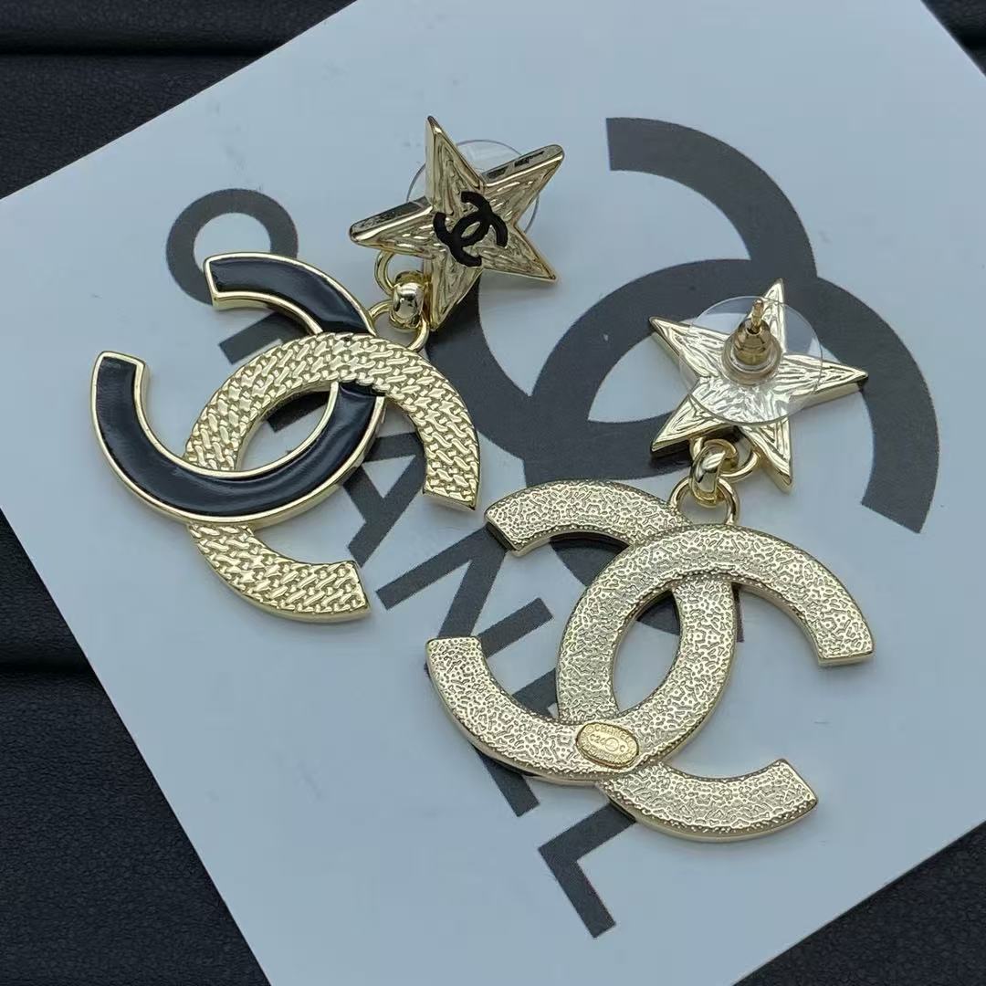18K CC Black & White Diamond Gold Earrings, CHANE