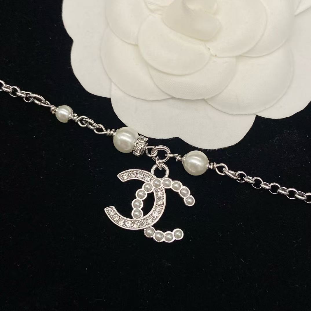 18K CC  -Style Elegant Pendant Bracelet for Women, CHANE