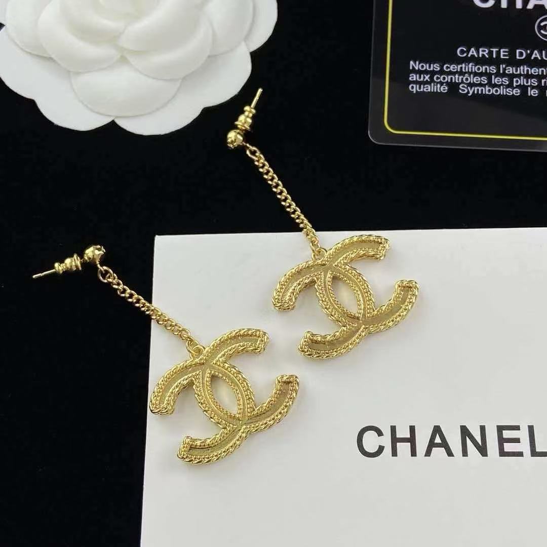 18K CC Black & White Diamond Gold Earrings, CHANE