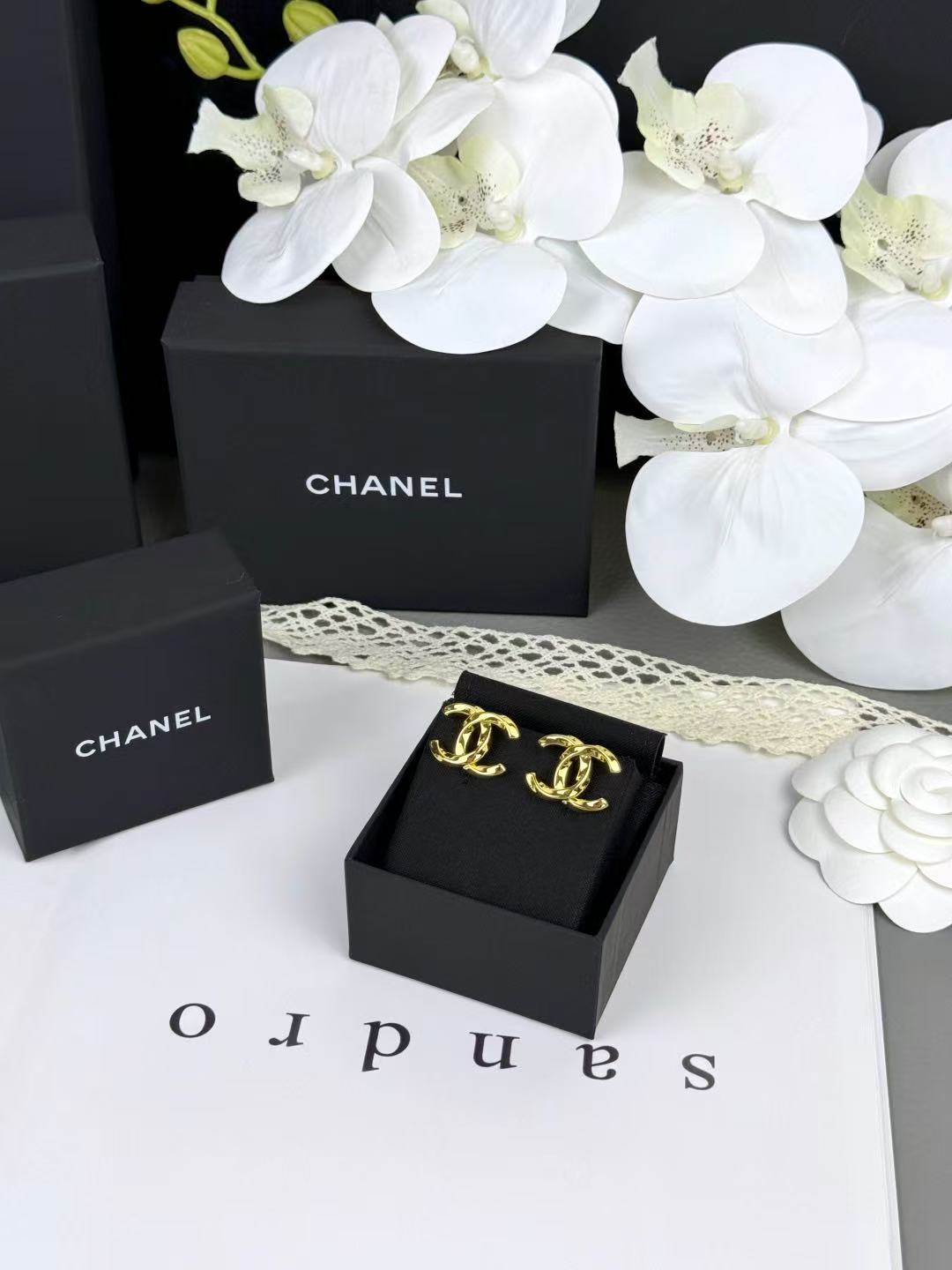 18K CC Black & White Diamond Gold Earrings, CHANE