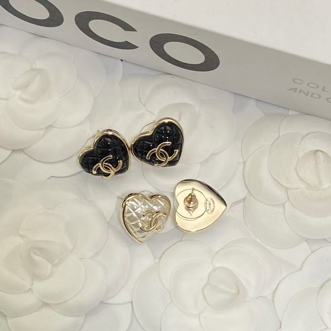 18K CC Black & White Diamond Gold Earrings, CHANE