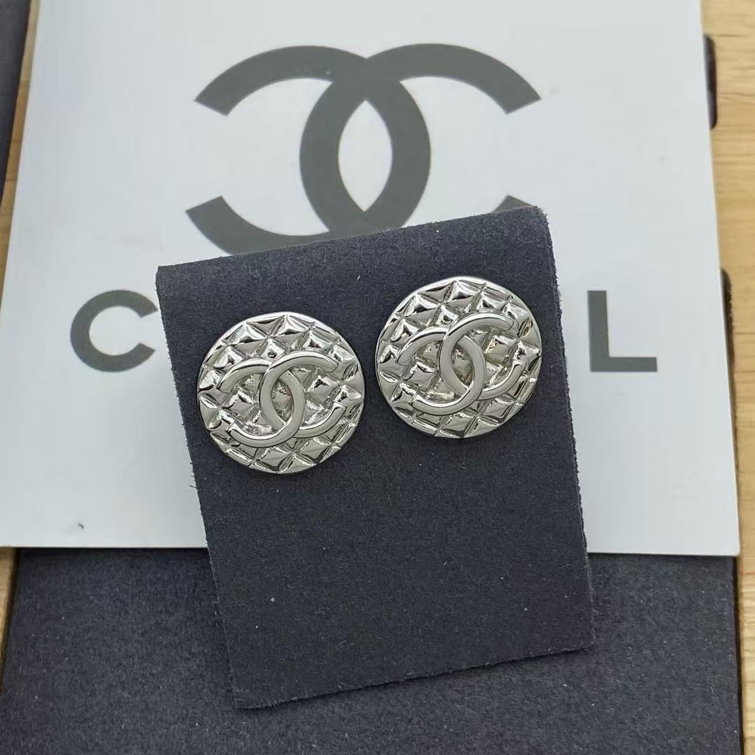 18K CC Black & White Diamond Gold Earrings, CHANE