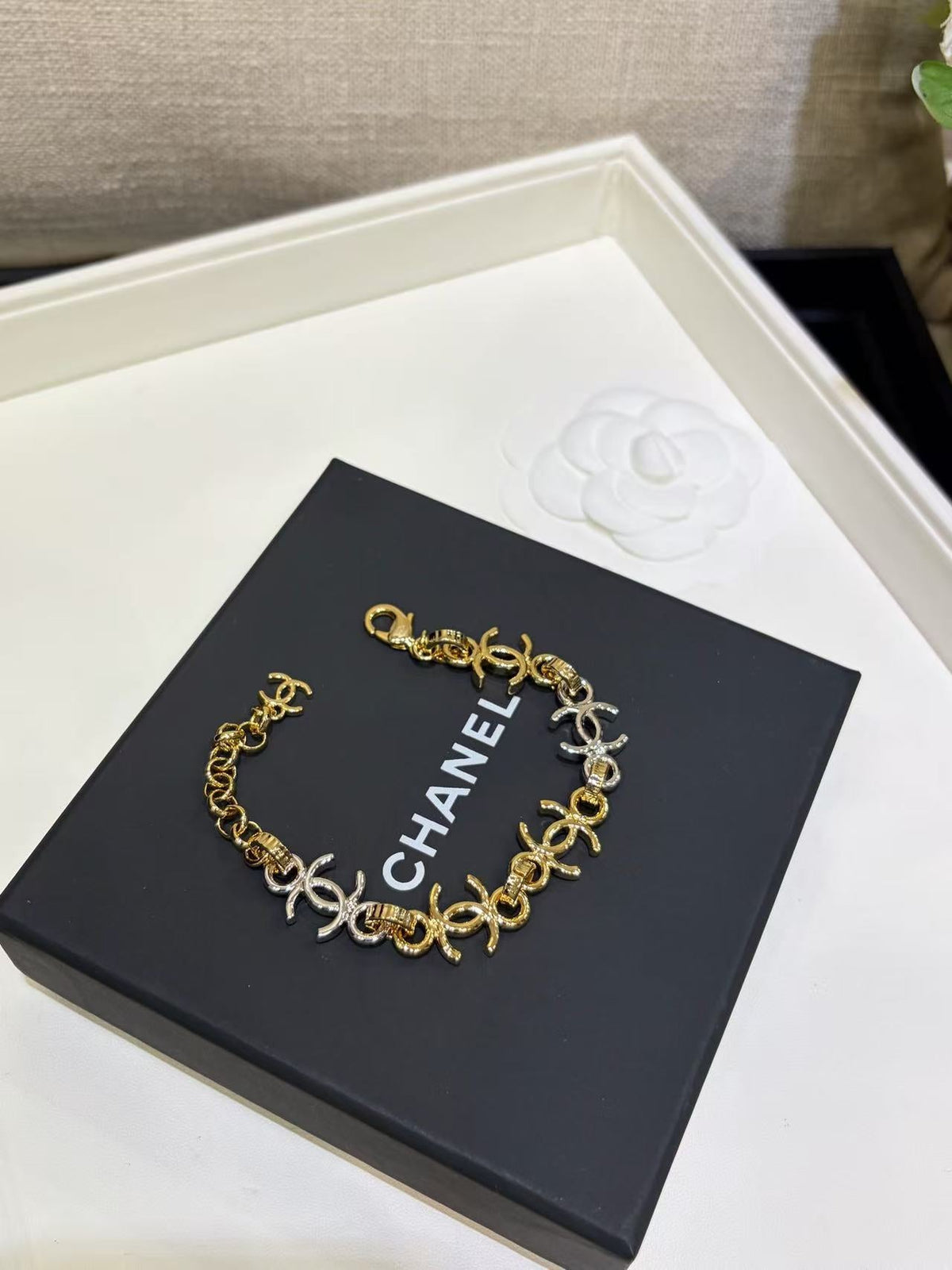 18K CC  -Style Elegant Pendant Bracelet for Women, CHANE