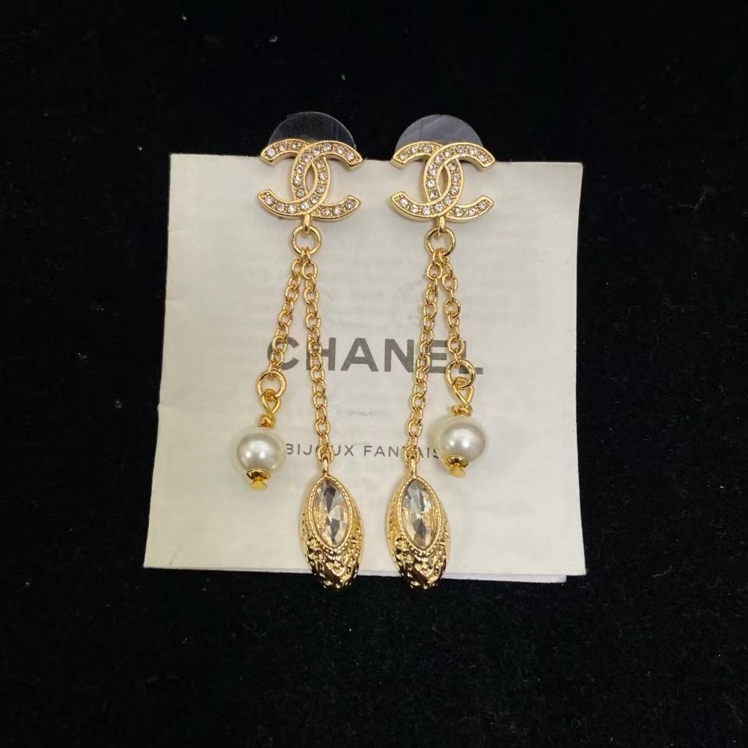 18K CC Black & White Diamond Gold Earrings, CHANE