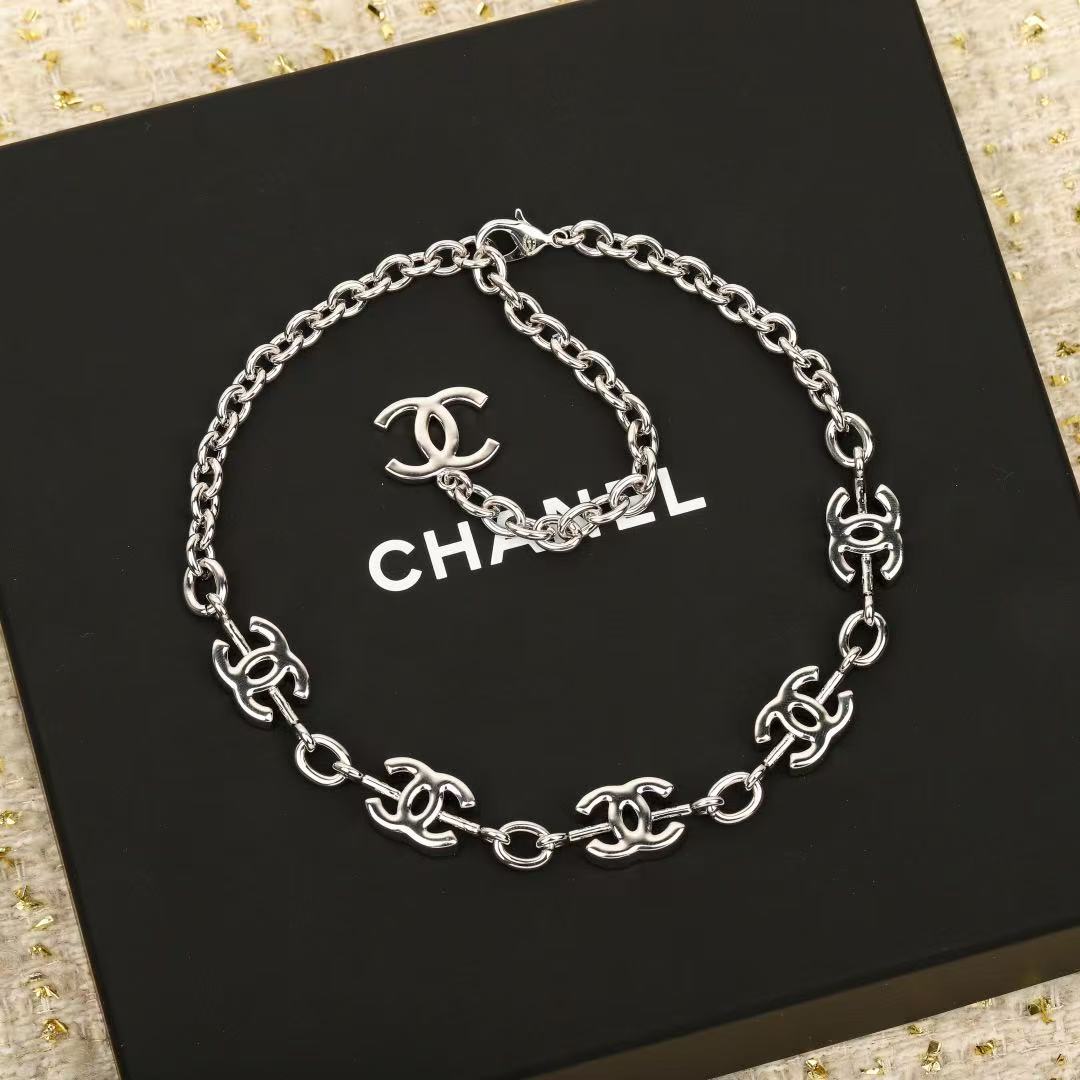 18K CC  -Style Elegant Pendant Bracelet for Women, CHANE