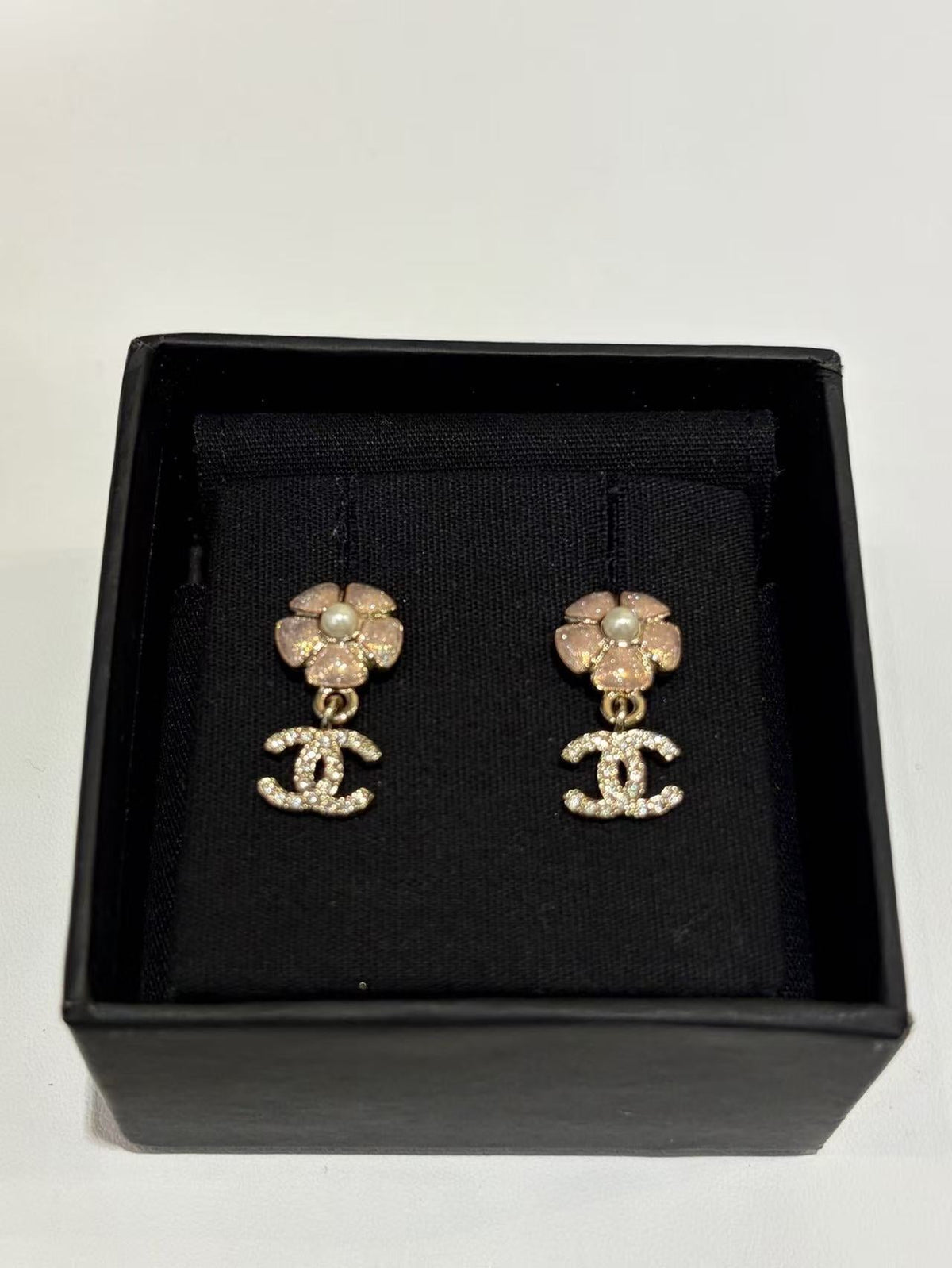 18K CC Black & White Diamond Gold Earrings, CHANE