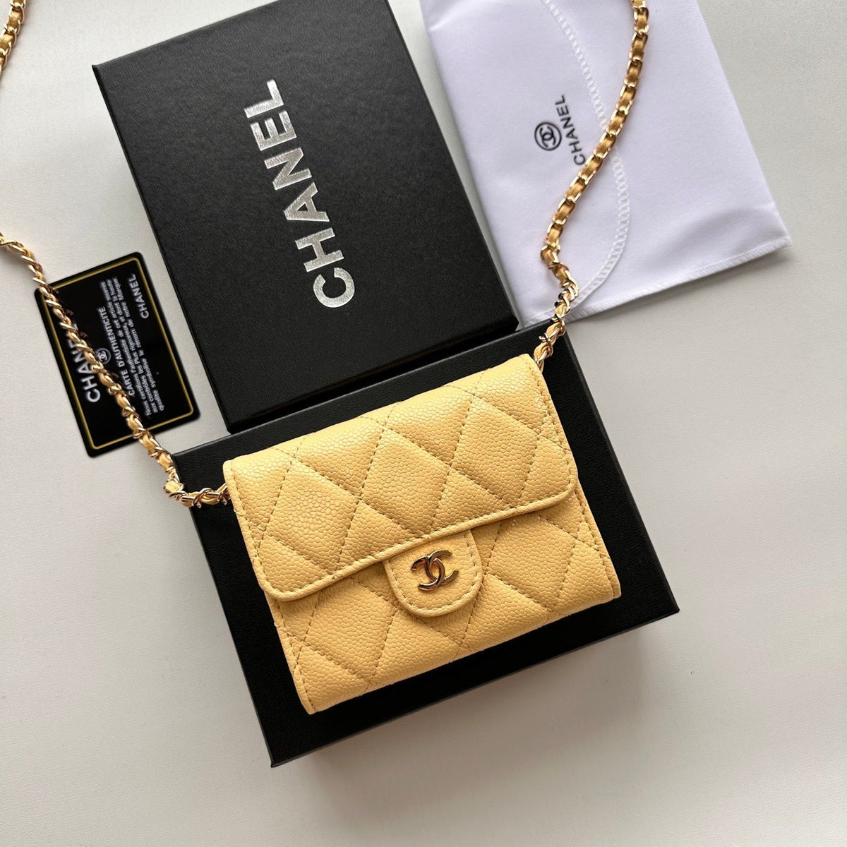 18K CC1 Chain Wallet, CHANE