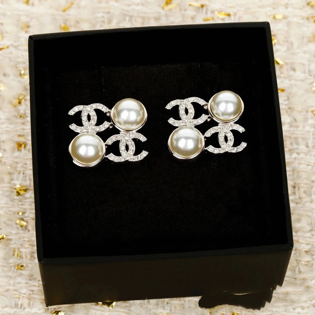 18K CC1 Pearl Earrings, CHANE