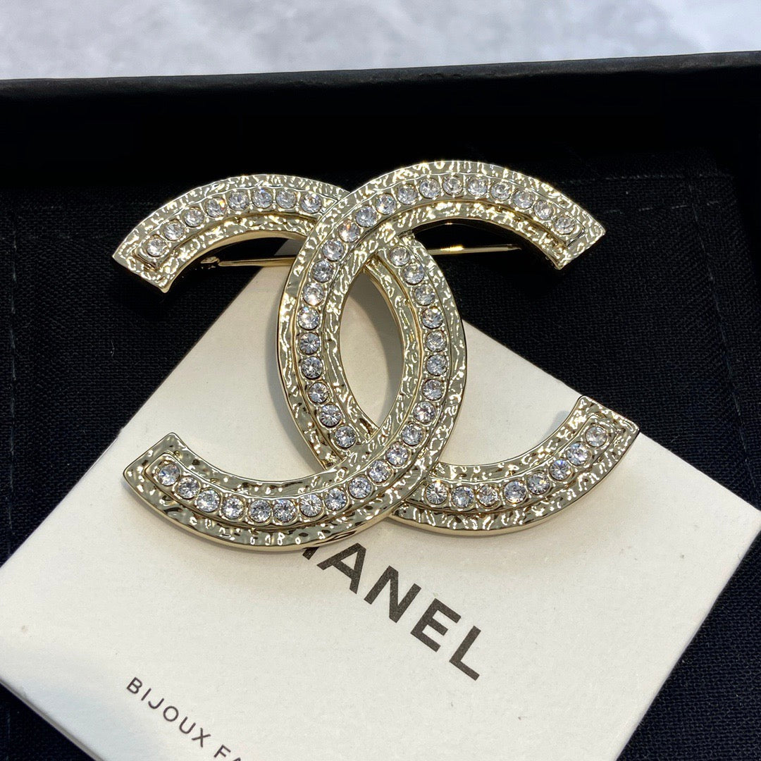 18K CC1 Diamond Brooch necklace, CHANE