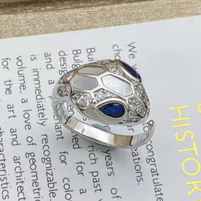 [BV JEWELRY]BRAND NEW ASSORTED SNAKE HEAD MOTHER OF PEARL RINGS
