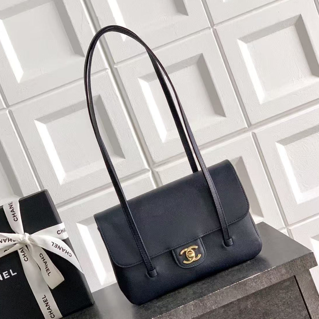 CC BAG  2026 Bag 22cm Grained Shiny Calfskin