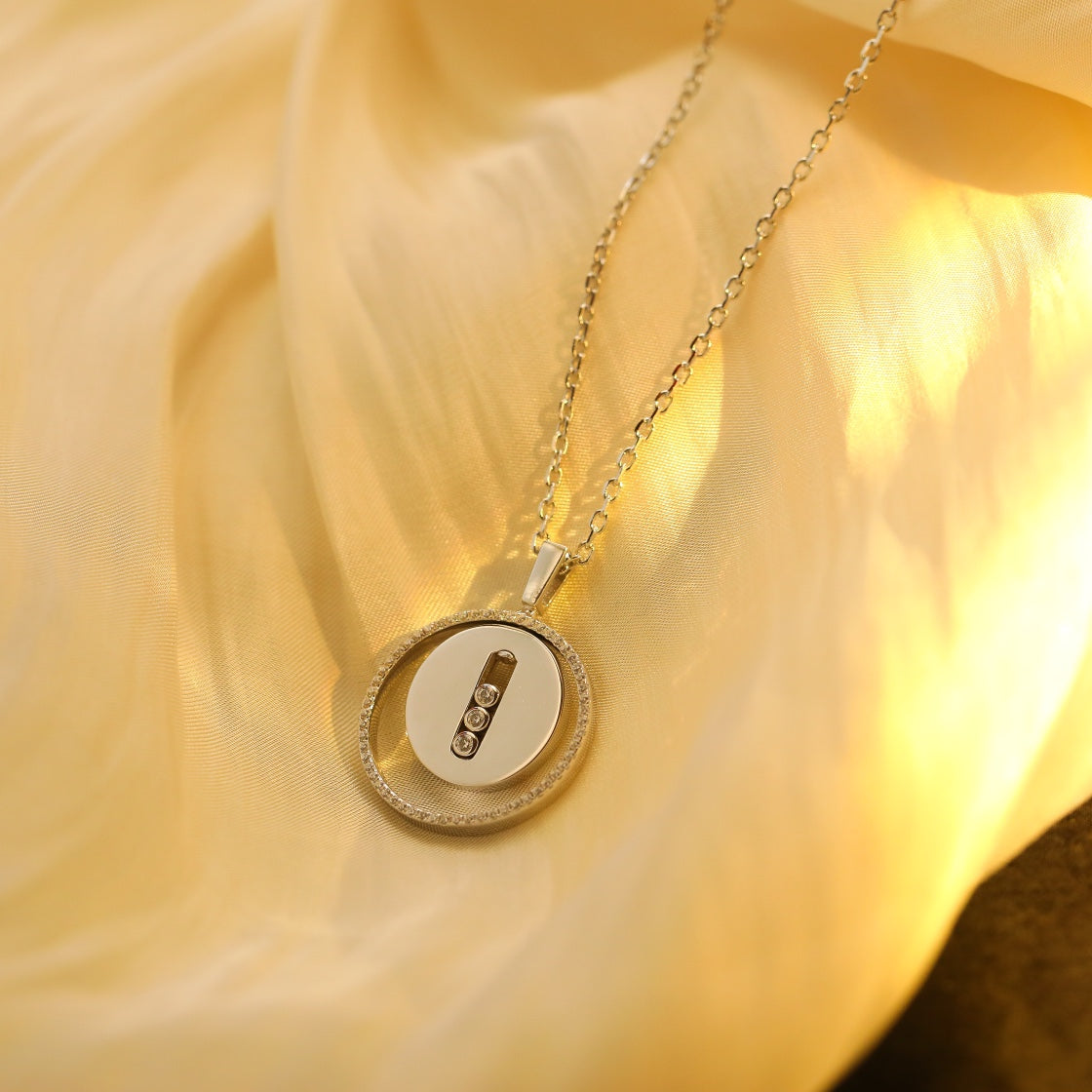 [CC ]CC  MOVE MM SILVER DIAMOND NECKLACE MESSIKA