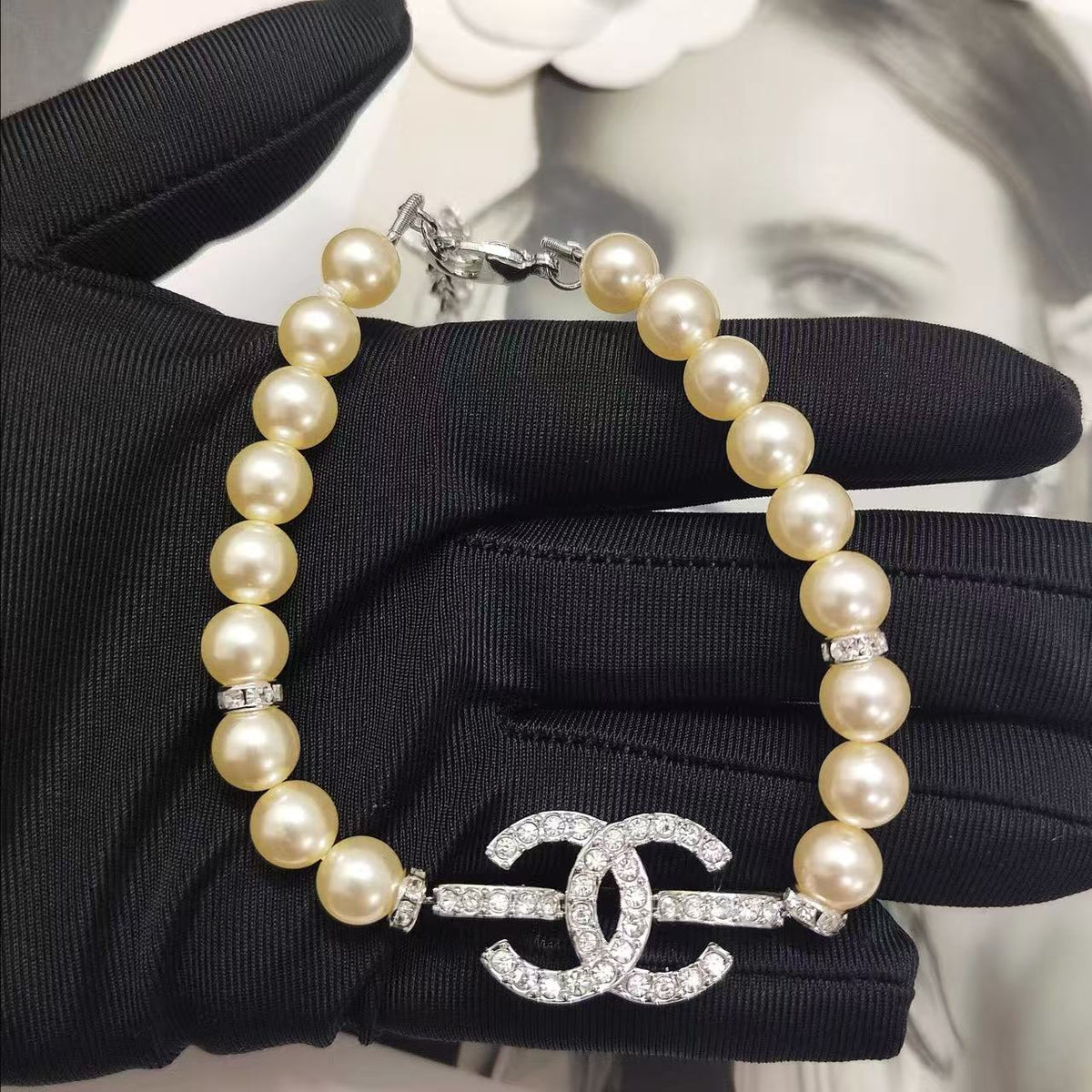 18K CC  -Style Elegant Pendant Bracelet for Women, CHANE
