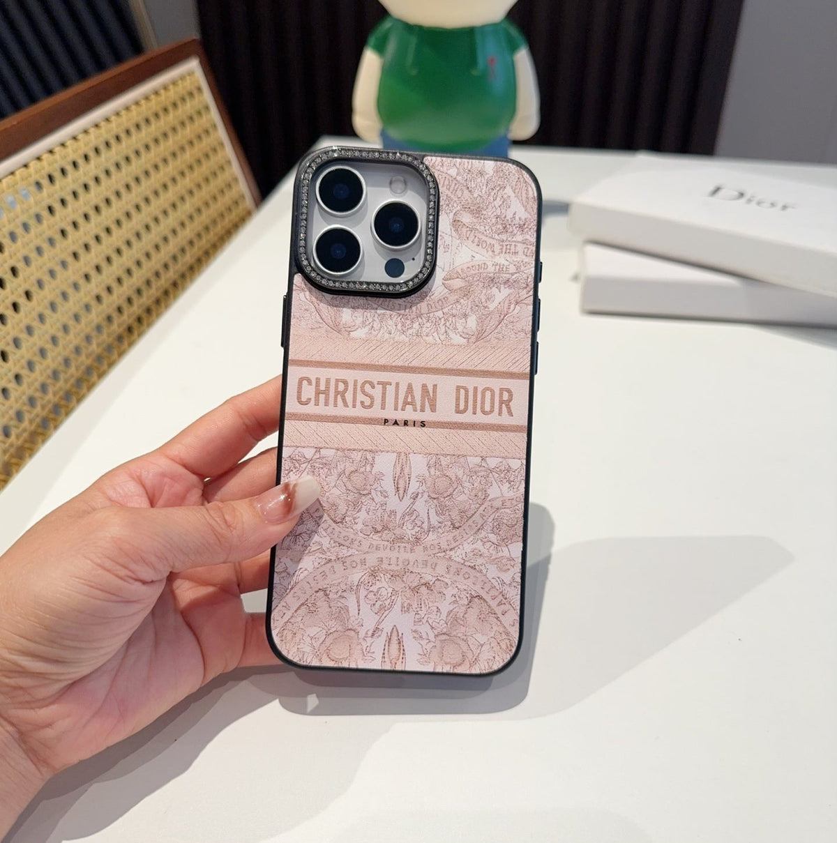 Fashion Aesthetic Shock Absorbing Protective Phone Case  D*or Series、Fashion Phone Case