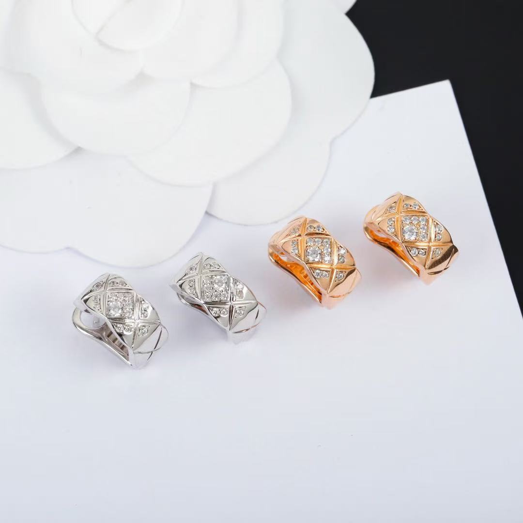 18K CC Black & White Diamond Gold Earrings, CHANE