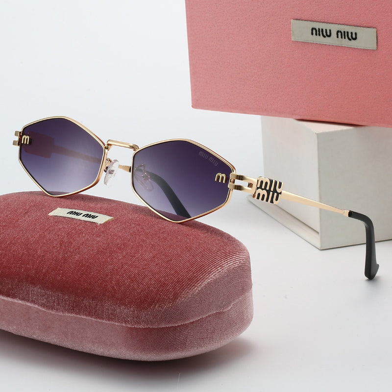 Trendy Oversized Fashion Sunglasses for Women & Men UV Protection Designer Shades Fashion Sunglasses