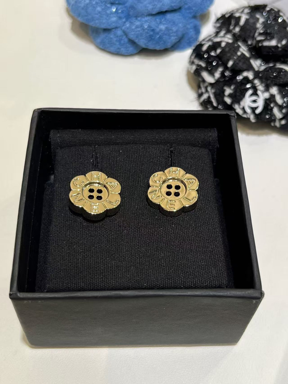18K CC Black & White Diamond Gold Earrings, CHANE