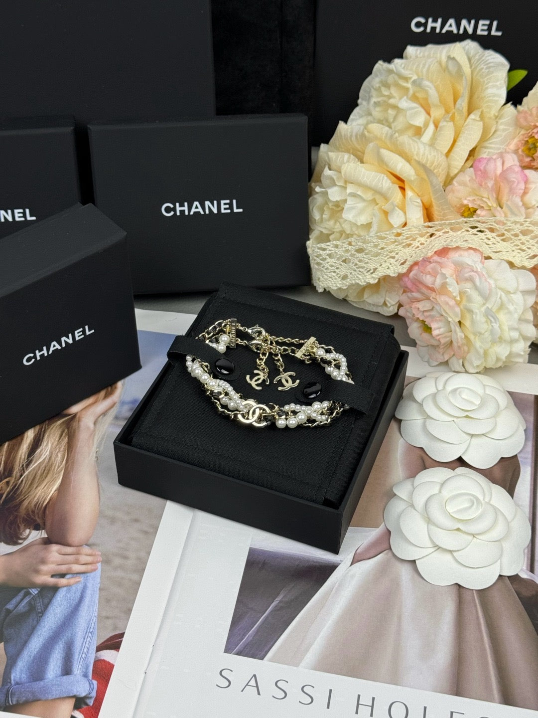 18K CC  -Style Elegant Pendant Bracelet for Women, CHANE