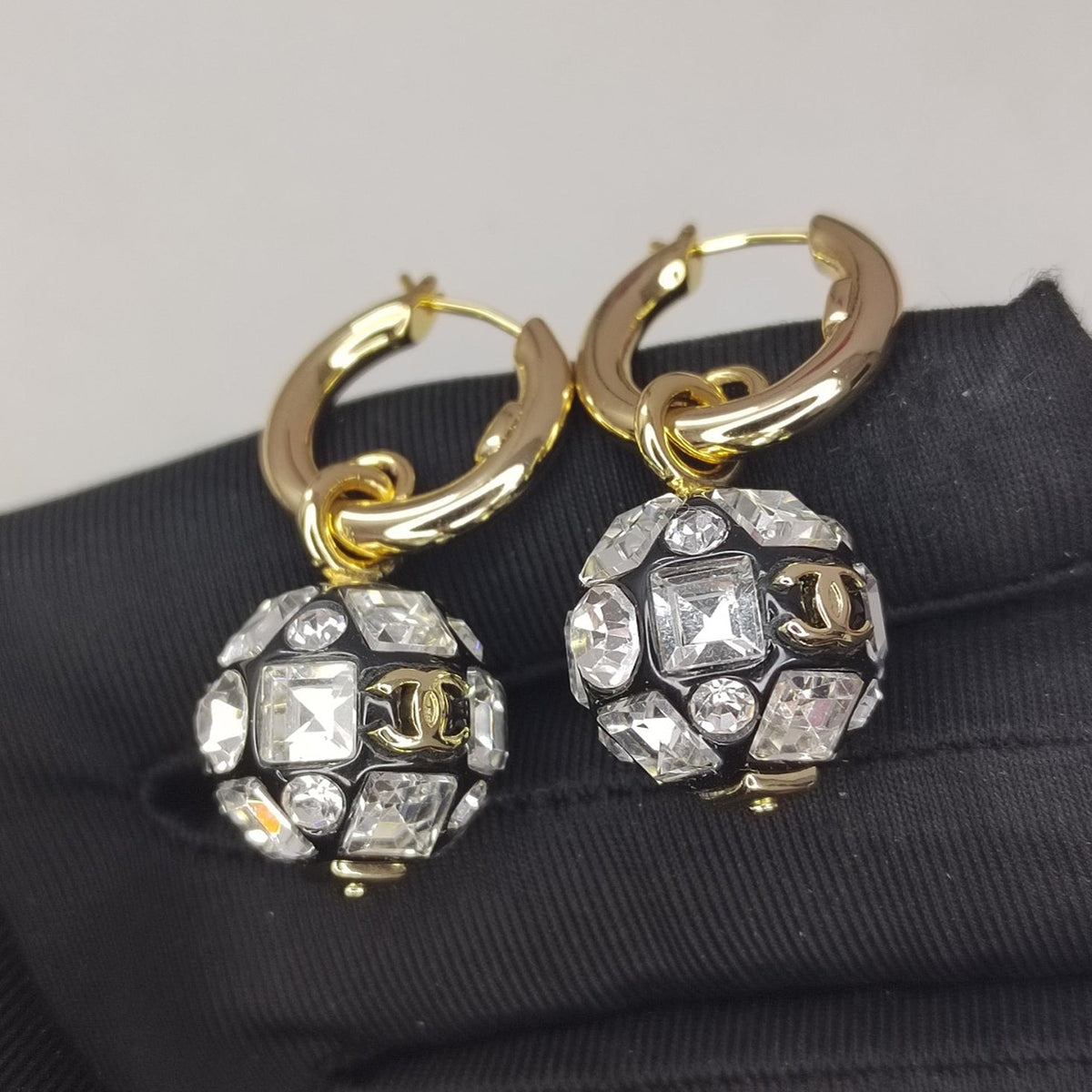 18K  CC1  Ball Crystals Earrings