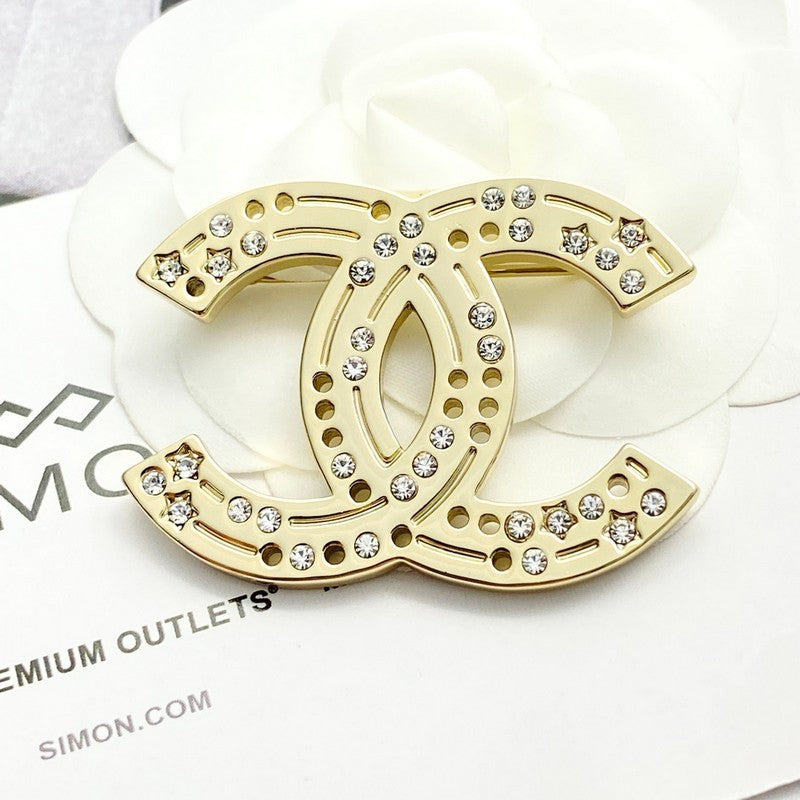 18K  CC1 24A Diamond Gold Brooch