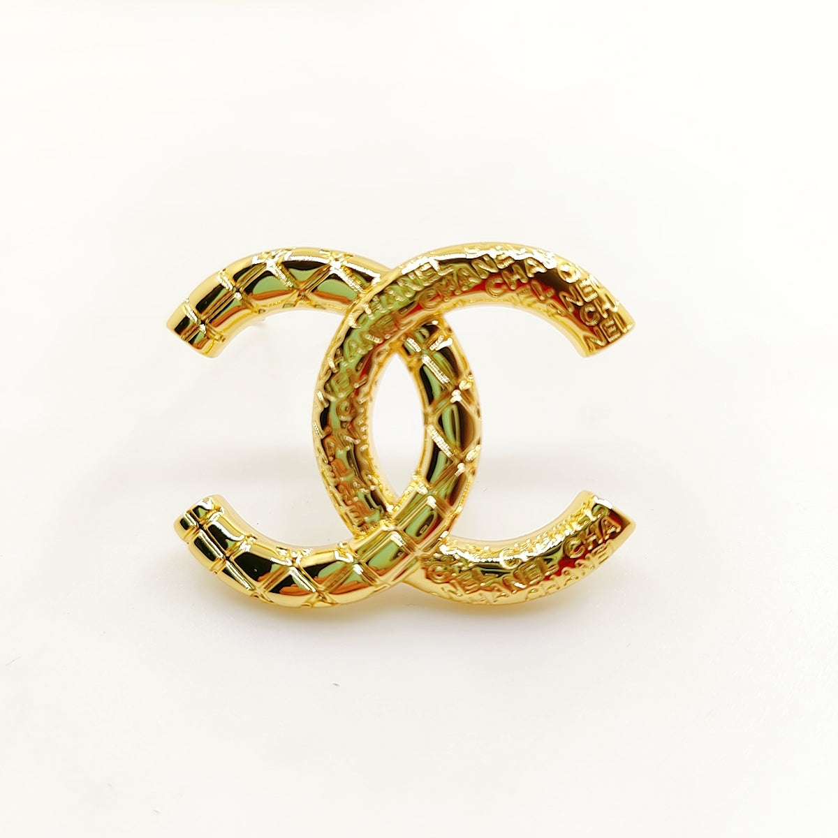 18K  CC1 24S Brooch