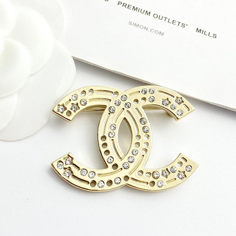 18K  CC1 24A Diamond Gold Brooch
