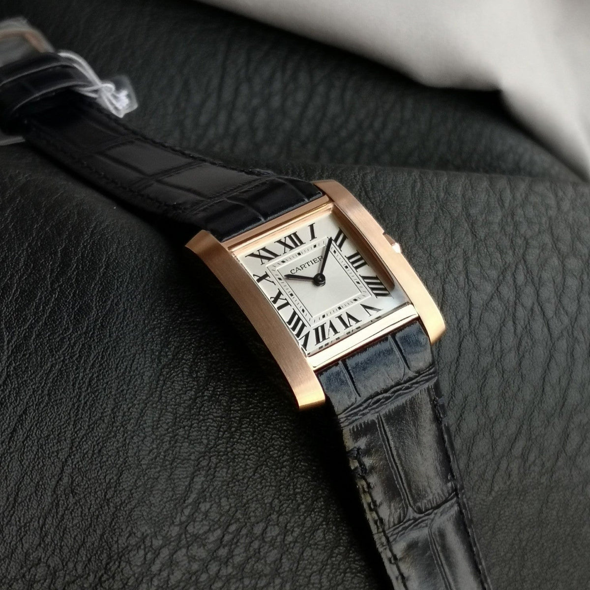 Tank Francaise Pink Gold Case Black Leather StrapCARTI WATCH