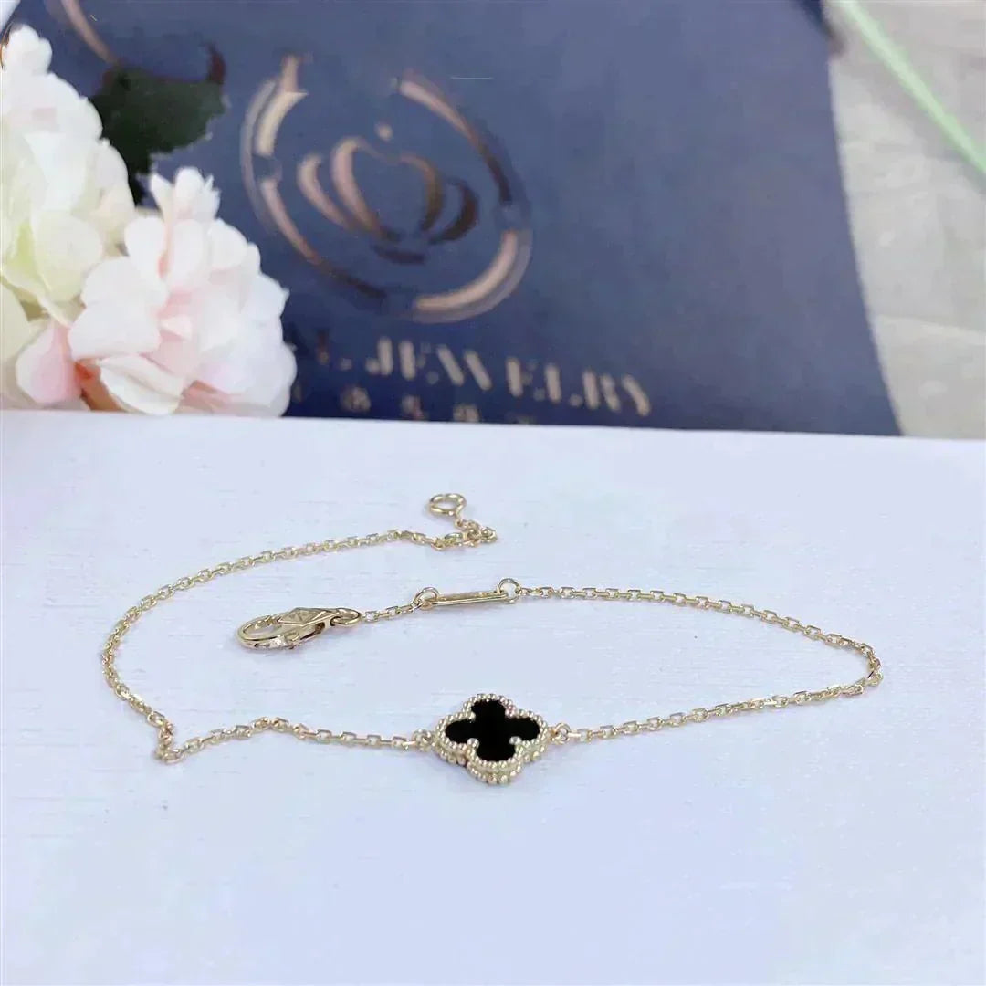 CCjewelry CLOVER ONYX SINGLE FLOWER BRACELET