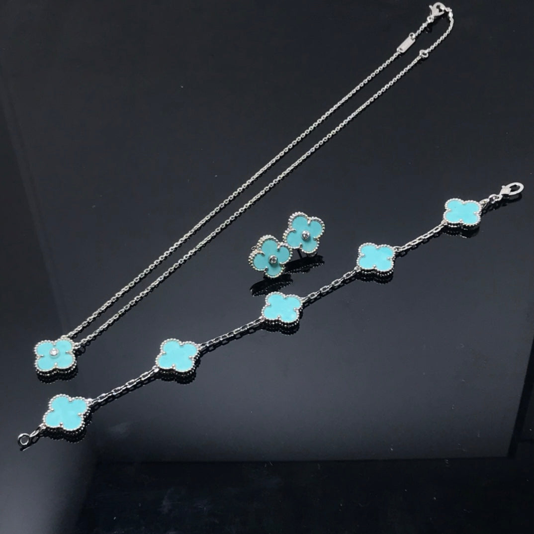 CCjewelry CLOVER 1 DIAMOND BLUE SKY SILVER EARRINGS